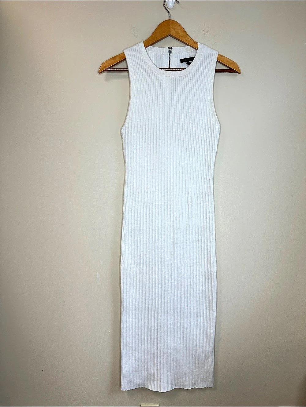 alice + olivia Classics Brooklynne Ribbed Knit Midi Dress White Small